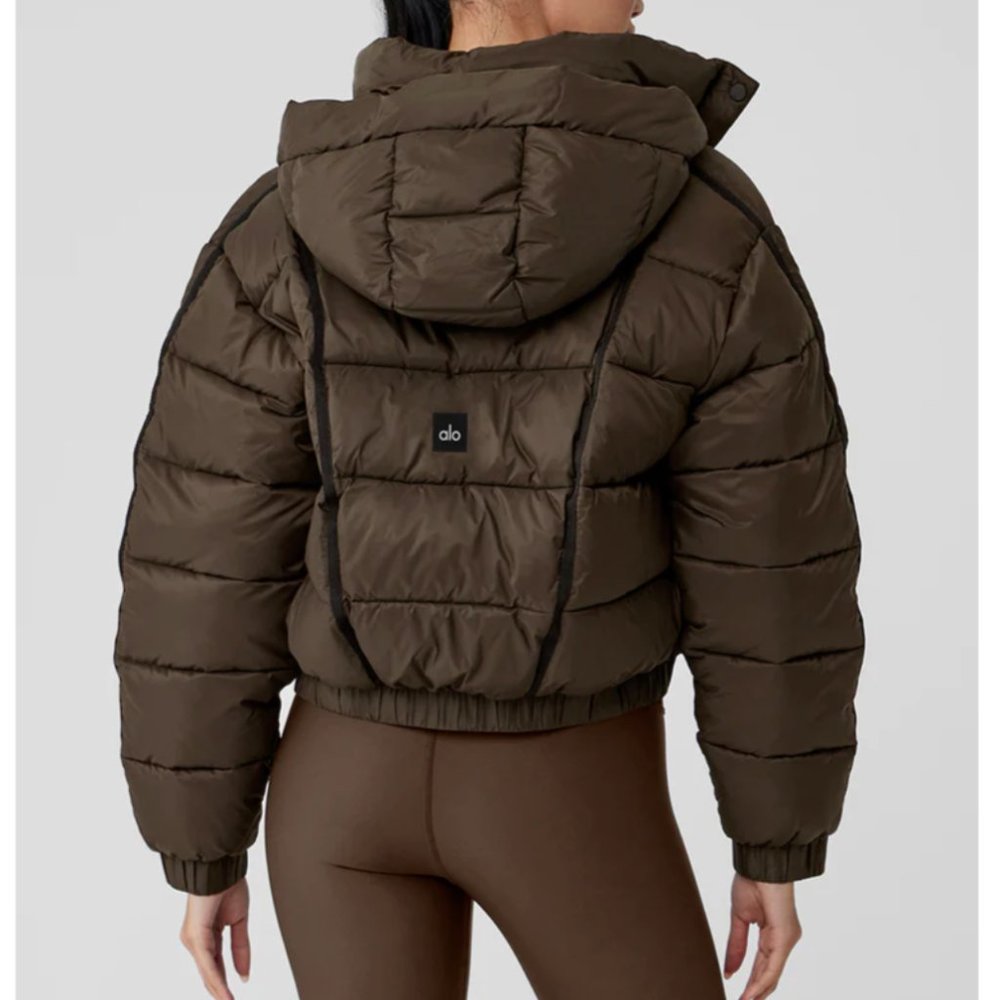 Alo Yoga Aspen Love Puffer Jacket Espresso Medium - Picture 2 of 5
